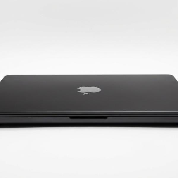 MacBook Pro 14" M3 1TB